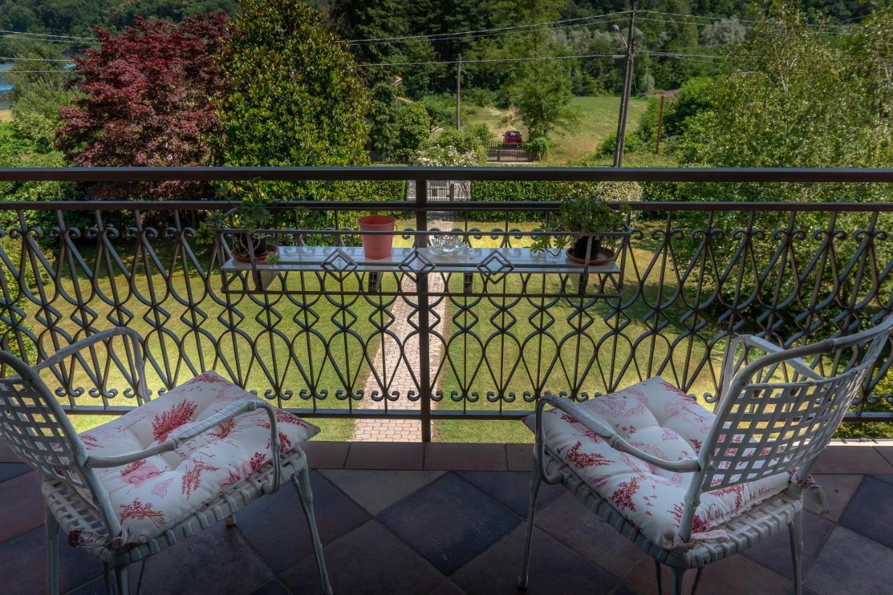 La Rosa Tra I Laghi B&B Meina Eksteriør billede